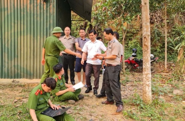 Gieo neo thi hành án dân sự vùng cao-Bài 3: Phút mềm lòng của những người cầm cân nảy mực